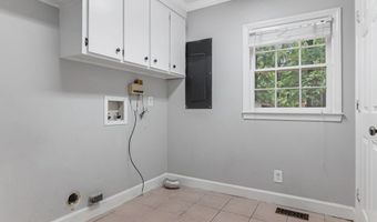 2420 E Alberson Dr, Albany, GA 31721