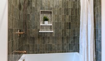 21054 E Country Club Rd, Brightwood, OR 97011