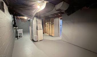 888 Garfield St, Akron, OH 44310