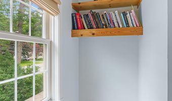 211 Oak St, Bath, ME 04530