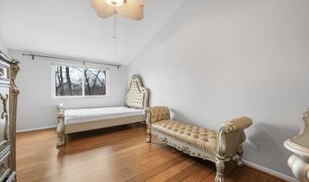 8228 TRIPLE CROWN Rd, Bowie, MD 20715