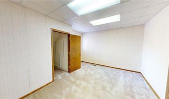 244 Clark St W, Albert Lea, MN 56007