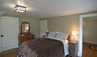 90 Taylor Ln, Alderson, WV 24910