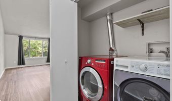 2470 W GLENDALE Ave 2D, Appleton, WI 54914