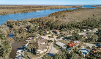 340 Bay City Rd, Apalachicola, FL 32320
