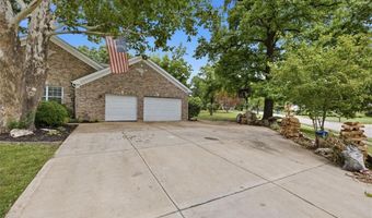 803 Streiff Ln, Ballwin, MO 63011