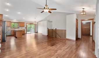 2544 Avery Ln, Altoona, WI 54720