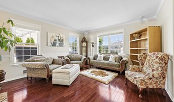 28 Hannah Lee Rd, Barnegat, NJ 08005