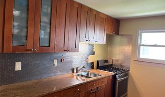 6 Poplar Rd, Amityville, NY 11701