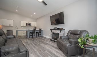 1131 Prairie St, Adel, IA 50003