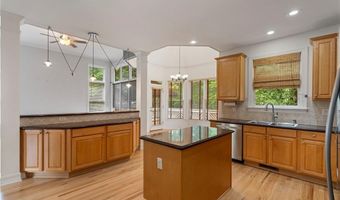 925 York Cv, Alpharetta, GA 30004