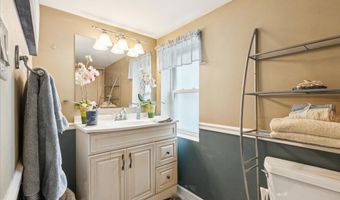 22 Duchess Ave, North Middletown, NJ 07748