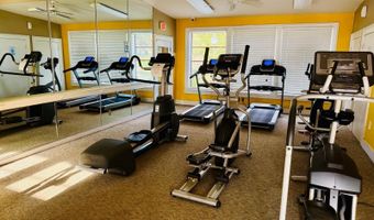 216 AFTON Sq 202, Altamonte Springs, FL 32714