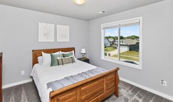 624 18th St SE, Altoona, IA 50009