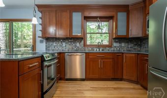 102 Chickadee Ct, Athens, GA 30605