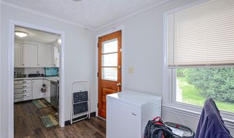 44 Dudley Ave, Newport, RI 02840