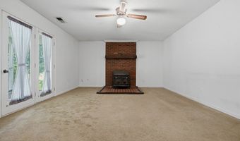 501 Divine Dr, Albany, GA 31721