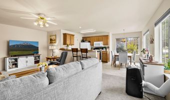 2074 NE Chanel Ct, Bend, OR 97701
