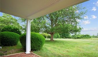 510 Corey Ln, Middletown, RI 02842