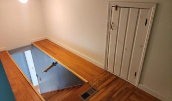 1082 W River Rd, Brattleboro, VT 05301