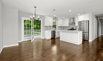 12 Cel Bret Dr, Danbury, CT 06810