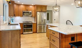 1403 Edgewood Dr, Ashland, OH 44805