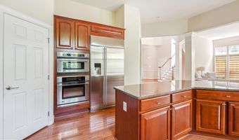 219 BOWEN Ct, Annapolis, MD 21401
