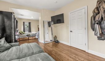 19 Lester St, Ansonia, CT 06401