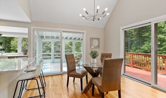 13 Long Ridge Rd, Acton, MA 01720