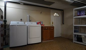 34128 Gina Dr, North Ridgeville, OH 44039