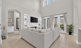 435 MANNS HARBOR Dr, Apollo Beach, FL 33572
