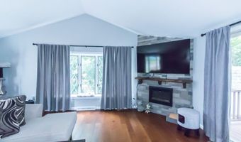 19 Garfield Rd, Bristol, CT 06010