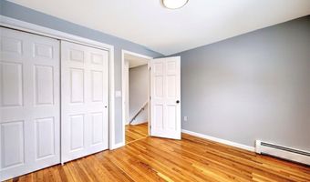 3 Pinetop Rd, Barrington, RI 02806
