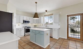 10809 CHICOBUSH Dr NW, Albuquerque, NM 87114