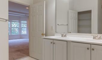 5645 HARRINGTON FALLS Ln, Alexandria, VA 22312