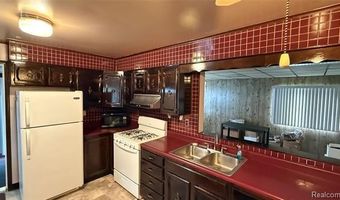 17009 Arlington Ave, Allen Park, MI 48101