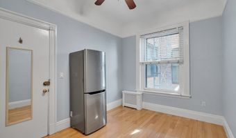 290 Commonwealth Ave 24, Boston, MA 02115