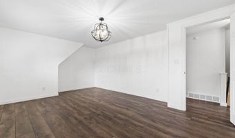 3805 Gilroy Rd, Columbus, OH 43227