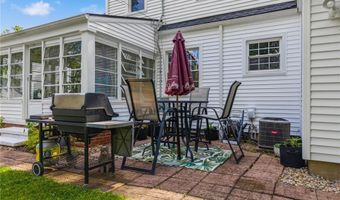 102 Winston Rd, Akron, OH 44313