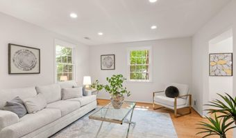 6010 BENALDER Dr, Bethesda, MD 20816