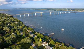213 Seaside Dr, Jamestown, RI 02835