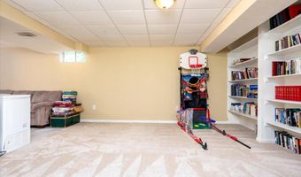 16108 ARROWROOT Ct, Bowie, MD 20716