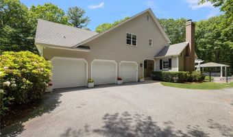 4 Brookfield Ct, East Greenwich, RI 02818