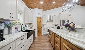 580 Eagles Perch Rd, Ball Ground, GA 30107