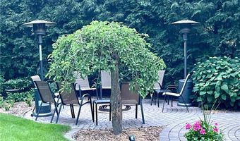 602 6th Ave SW, Austin, MN 55912