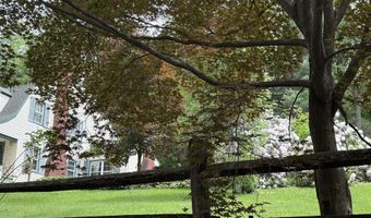 2807 Edgewood Dr, Altoona, PA 16602