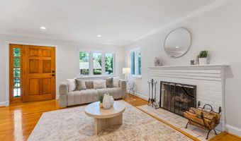 6111 35TH St N, Arlington, VA 22213