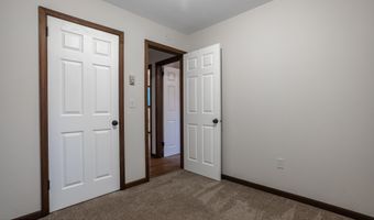2205 Marquette Dr, Blakeslee, PA 18610