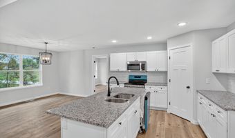 100 Northview Ter, Ash Grove, MO 65604