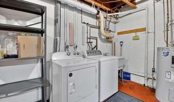 5103 SENTINEL Dr 33, Bethesda, MD 20816